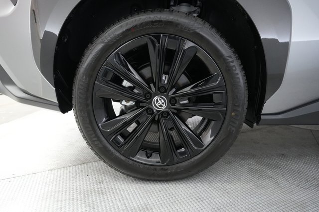 2025 Toyota bZ4X — photo 17 of 20