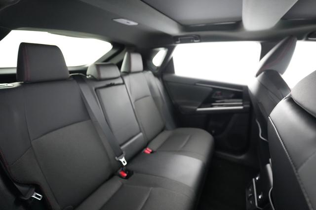 2025 Toyota bZ4X — photo 4 of 20