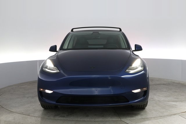 2022 Tesla Model Y — photo 9 of 21