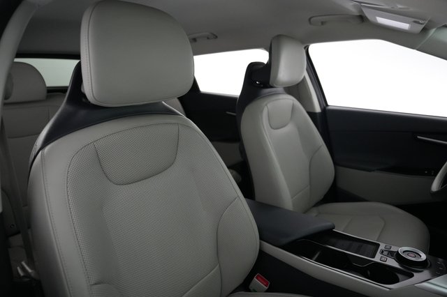 2024 Kia EV6 — photo 18 of 21