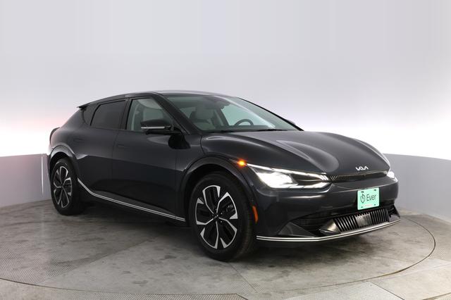 2024 Kia EV6 — photo 10 of 21