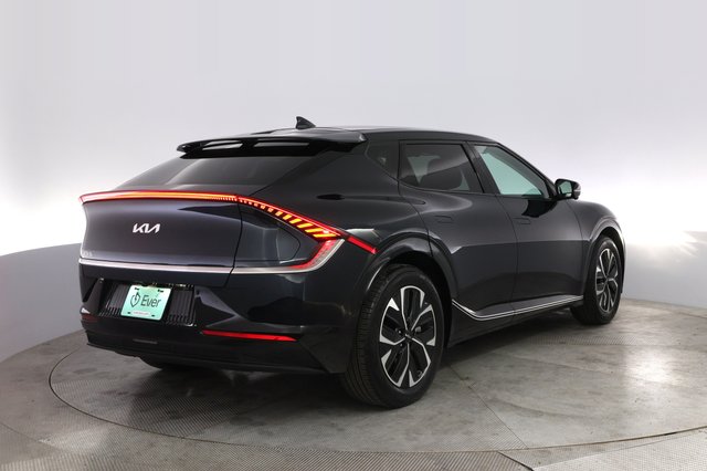 2024 Kia EV6 — photo 2 of 21