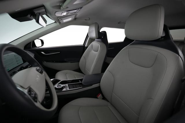 2024 Kia EV6 — photo 3 of 21
