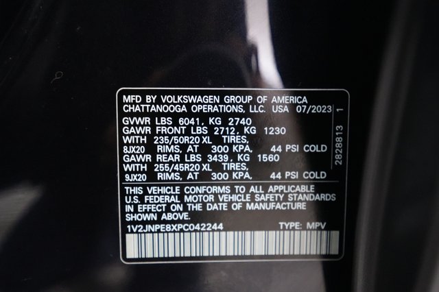 2023 Volkswagen ID.4 — photo 23 of 23