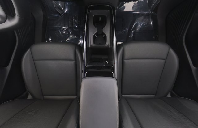2023 Volkswagen ID.4 — photo 22 of 23