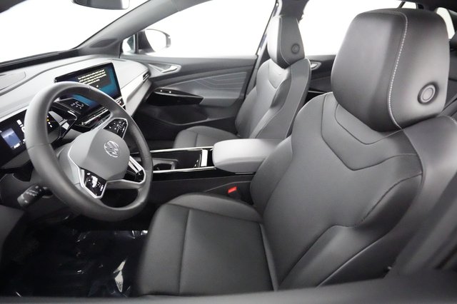 2023 Volkswagen ID.4 — photo 3 of 23