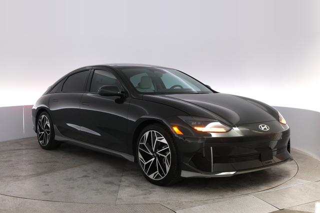 2023 Hyundai IONIQ 6 — photo 10 of 21