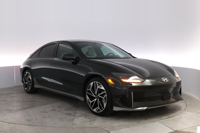 2023 Hyundai IONIQ 6 — photo 10 of 21