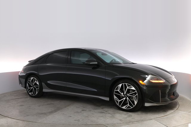 2023 Hyundai IONIQ 6 — photo 11 of 21