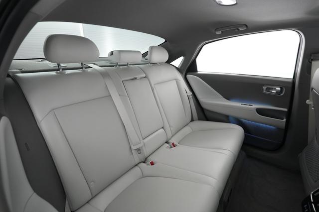 2023 Hyundai IONIQ 6 — photo 4 of 21