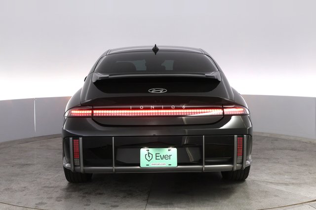 2023 Hyundai IONIQ 6 — photo 12 of 21