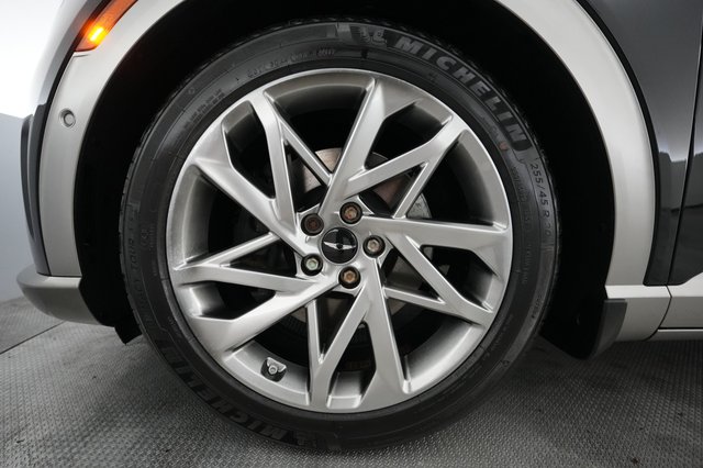 2023 Genesis GV60 — photo 7 of 22