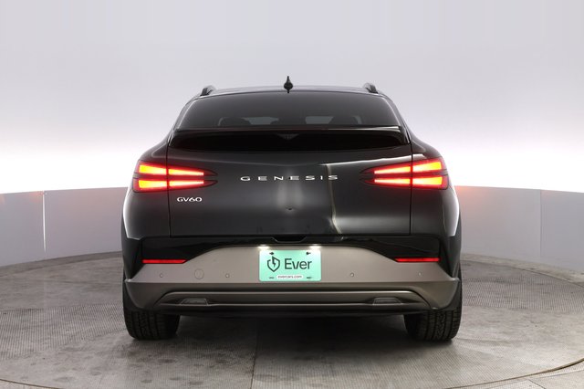 2023 Genesis GV60 — photo 12 of 22