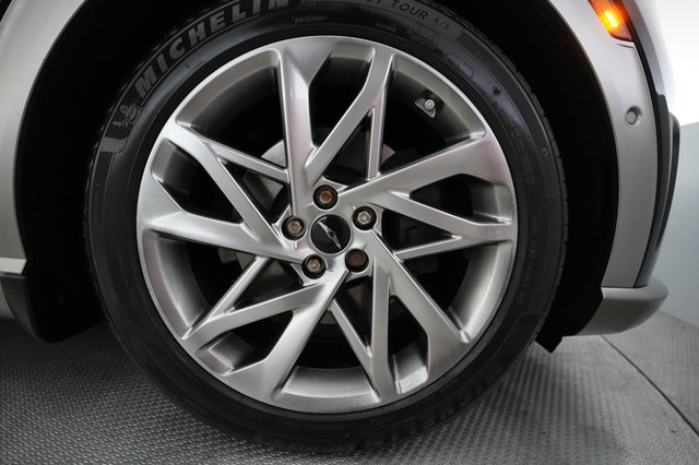 2023 Genesis GV60 — photo 16 of 22