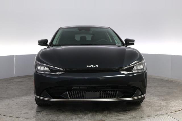 2023 Kia EV6 — photo 9 of 21