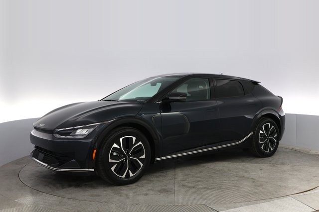 2023 Kia EV6 — photo 14 of 21