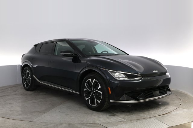2023 Kia EV6 — photo 10 of 21