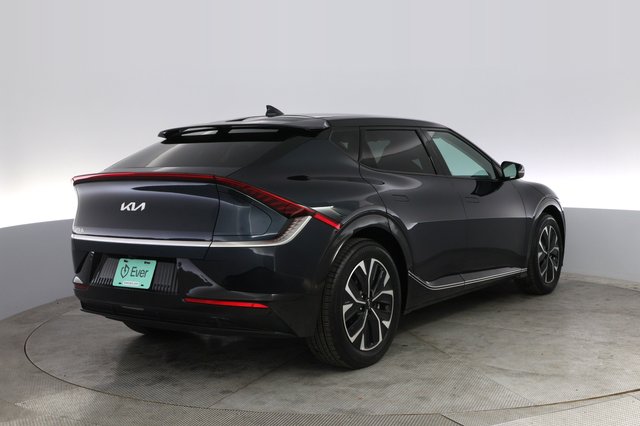 2023 Kia EV6 — photo 2 of 21