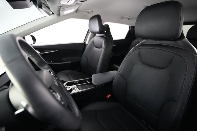 2023 Kia EV6 — photo 3 of 21