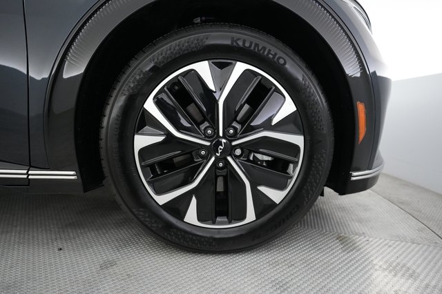 2023 Kia EV6 — photo 16 of 21