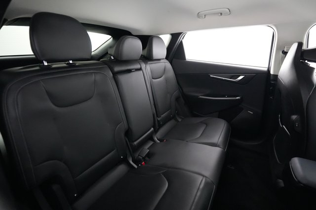 2023 Kia EV6 — photo 4 of 21