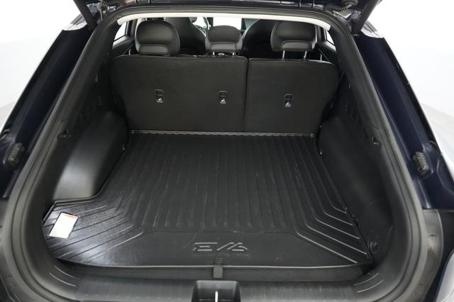 2023 Kia EV6 — photo 6 of 21