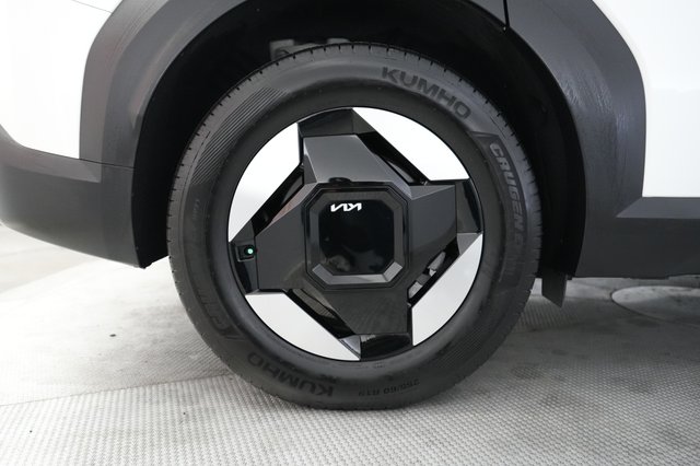 2024 Kia EV9 — photo 17 of 22