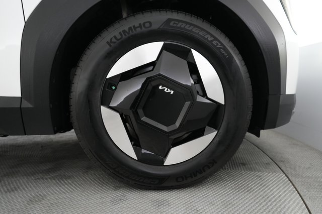 2024 Kia EV9 — photo 16 of 22