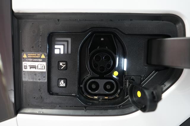 2024 Kia EV9 — photo 8 of 22