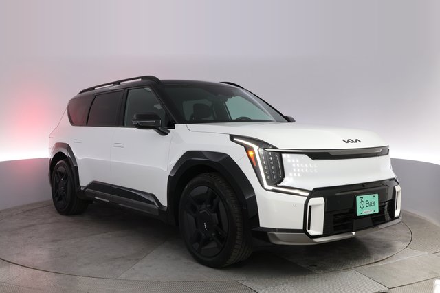 2024 Kia EV9 — photo 10 of 21