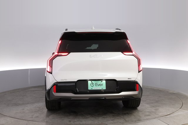 2024 Kia EV9 — photo 12 of 22