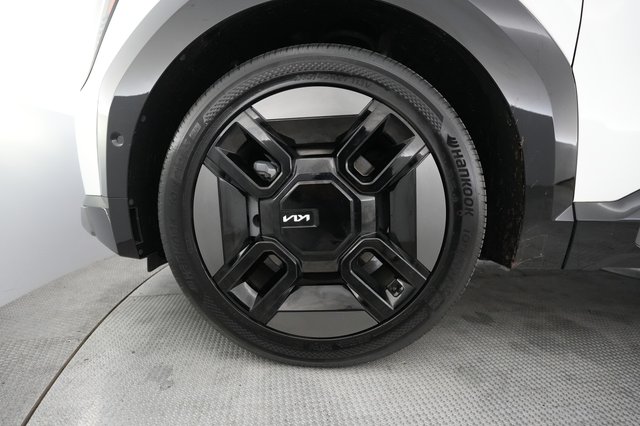 2024 Kia EV9 — photo 15 of 22