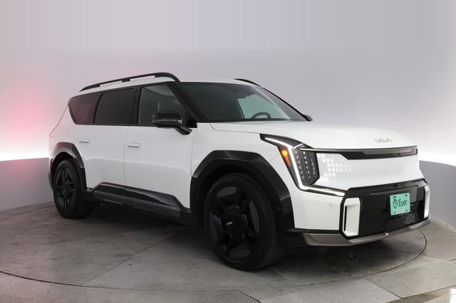 2024 Kia EV9 — photo 10 of 22
