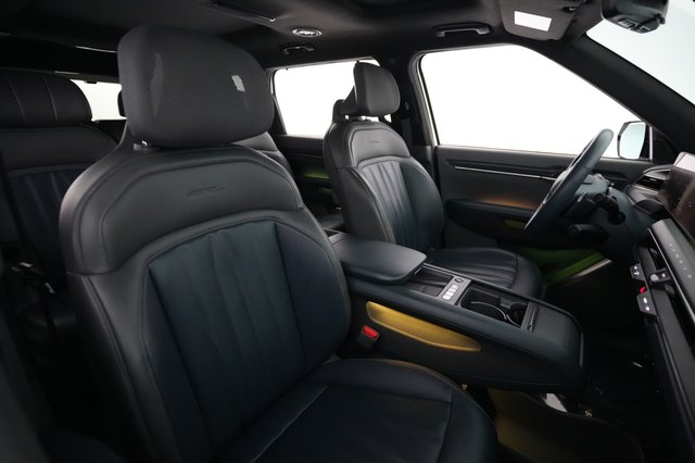 2024 Kia EV9 — photo 19 of 22