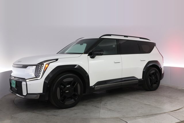 2024 Kia EV9 — photo 14 of 22