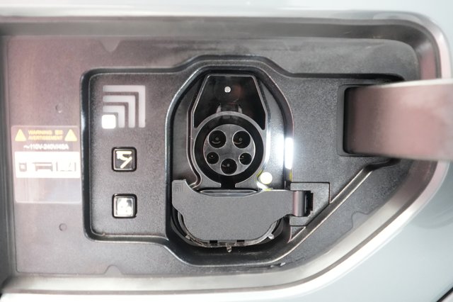 2024 Kia EV9 — photo 8 of 20