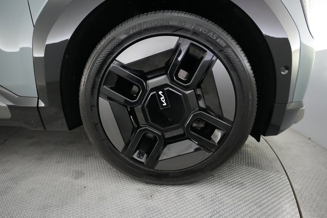 2024 Kia EV9 — photo 15 of 20