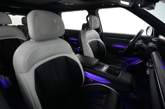 2024 Kia EV9 — photo 17 of 20