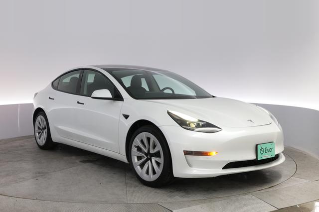 2021 Tesla Model 3 — photo 10 of 25