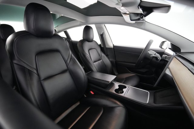 2021 Tesla Model 3 — photo 18 of 25