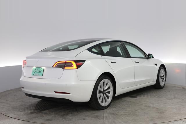 2021 Tesla Model 3 — photo 2 of 25