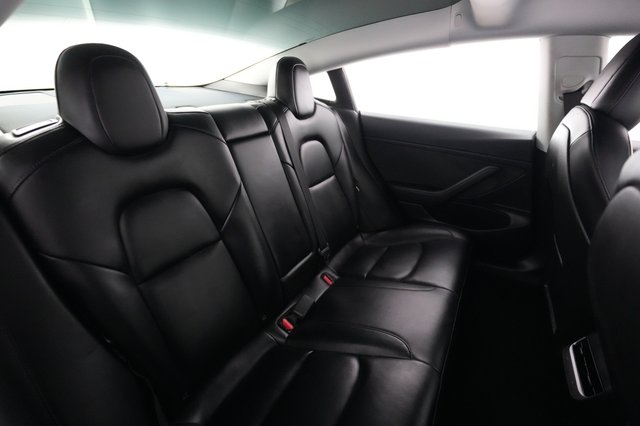 2021 Tesla Model 3 — photo 4 of 25