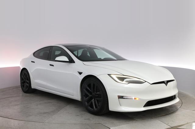 2022 Tesla Model S — photo 10 of 21