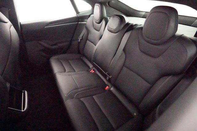 2022 Tesla Model S — photo 19 of 21