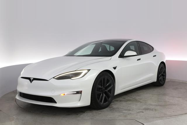 2022 Tesla Model S — VIN 5YJSA1E63NF477121