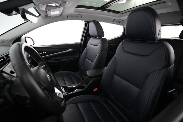 2023 Chevrolet Bolt EUV — photo 3 of 21