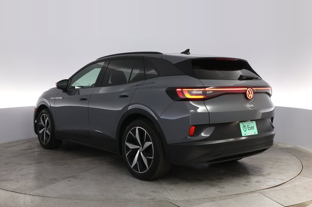 2023 Volkswagen ID.4 — photo 13 of 20