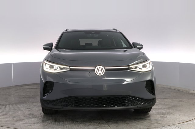 2023 Volkswagen ID.4 — photo 9 of 20