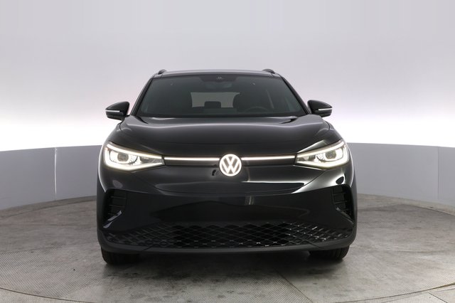 2023 Volkswagen ID.4 — photo 9 of 20