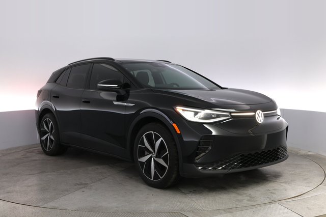 2023 Volkswagen ID.4 — photo 10 of 20